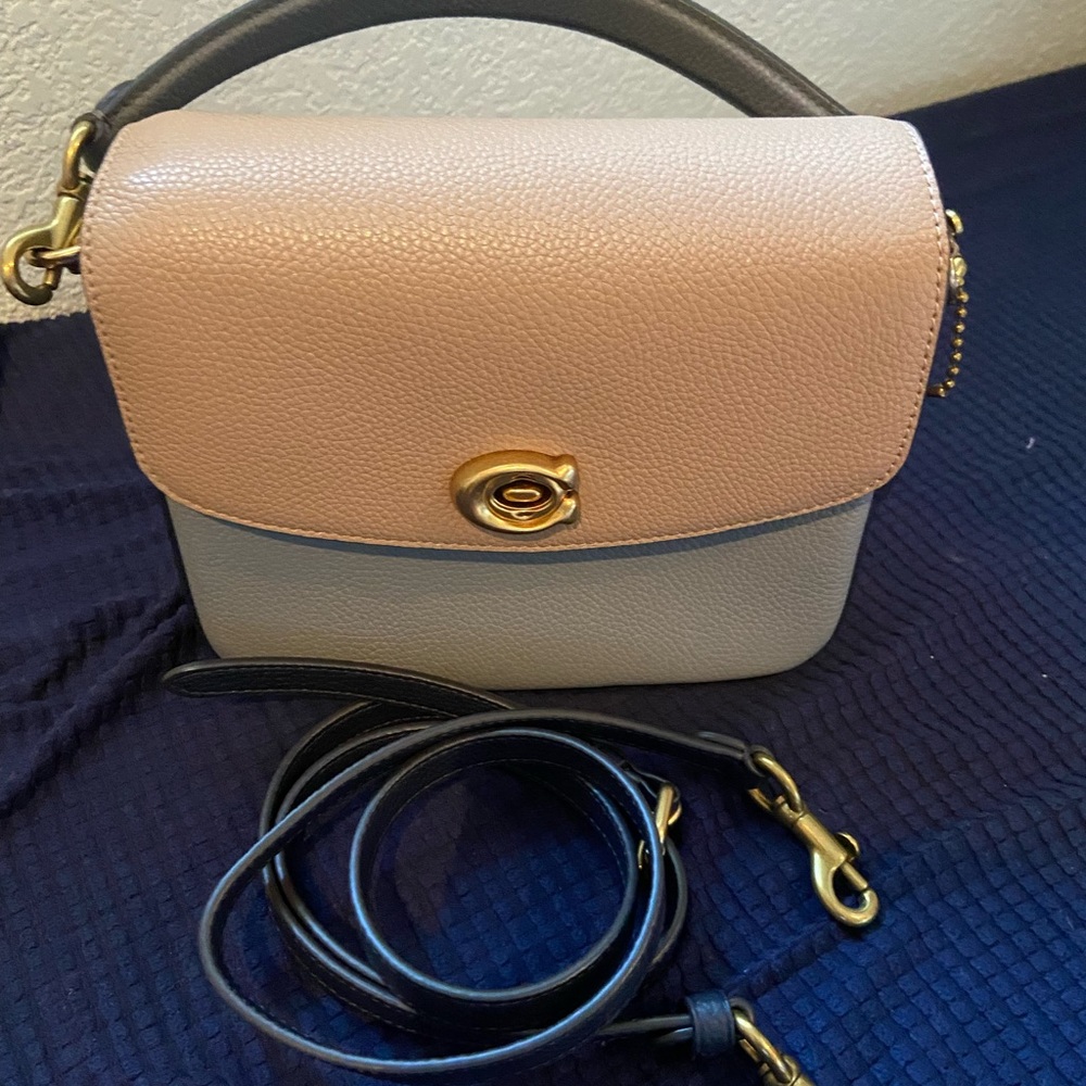Coach Cassie 19/ like new/ used it couple of times/ excellent condition